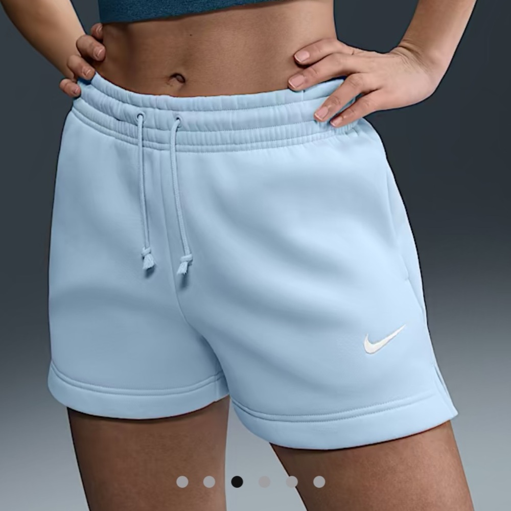 Nike Sportswear Phoenix Mid-rise 4” Shorts